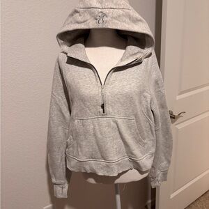 lululemon 2020 version Light Gray Half-Zip Hoodie M/L